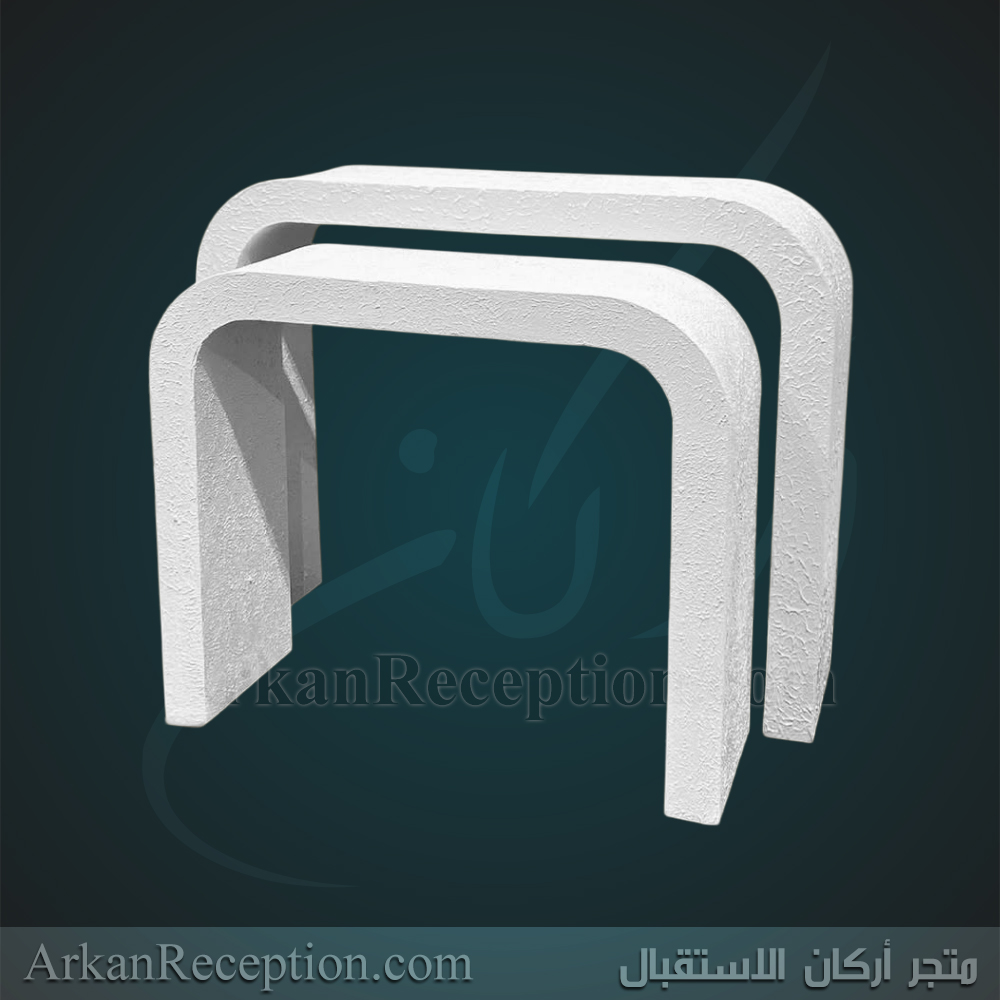 طاولة استقبال معتقة بتصميم مقوس